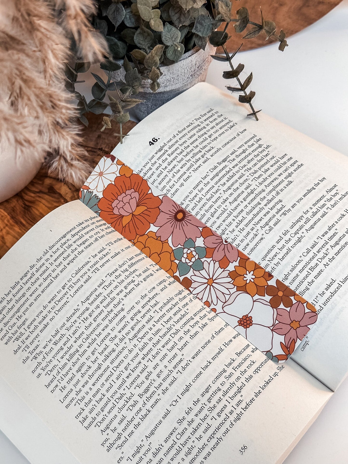 Retro Floral Bookmark