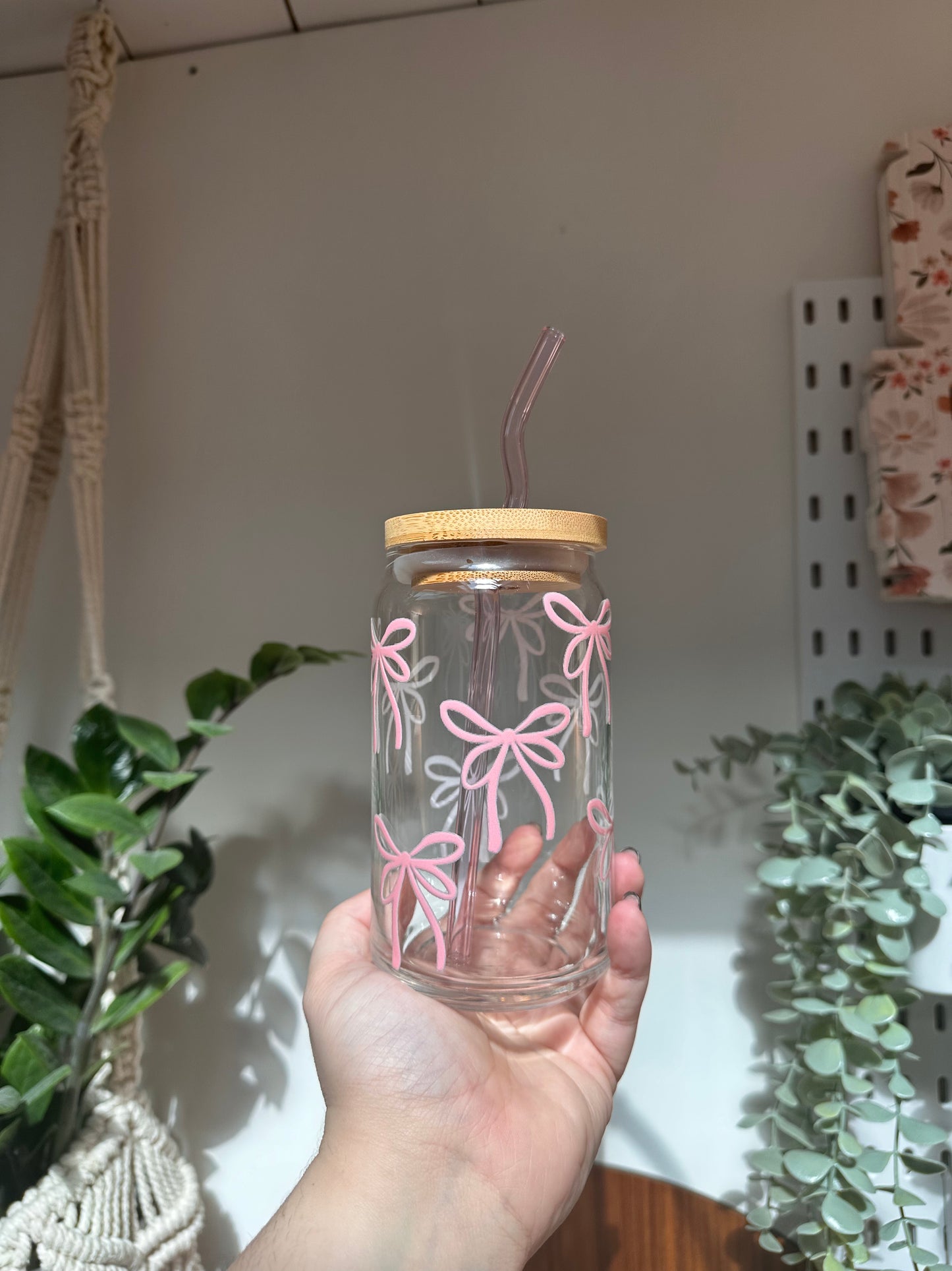 pink bows  cup, coffee drinker cup, pink bows glass cup with bamboo lid, resizable glass coffee cup, cold brew cup